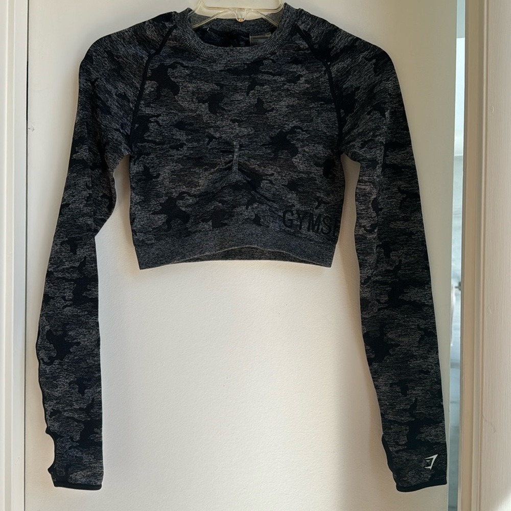 Gymshark Seamless Camo Crop Top in Black